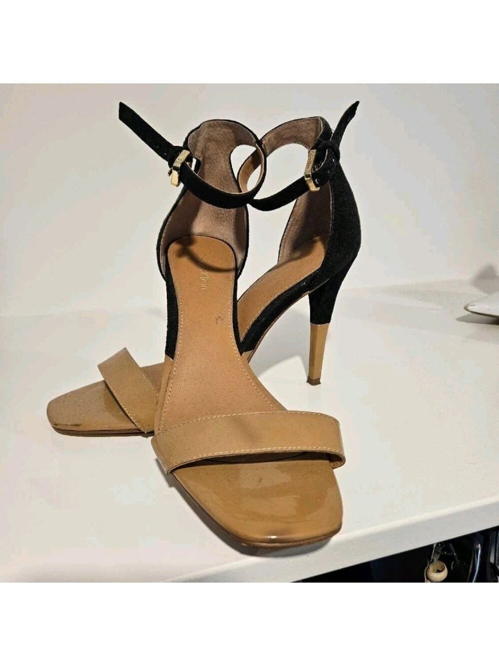 Ladies High Heels (fits like Size 8/8.5)
